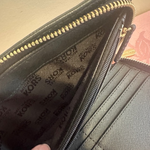 Michael Kors Hamilton Continental Lock Wallet - Picture 8 of 8